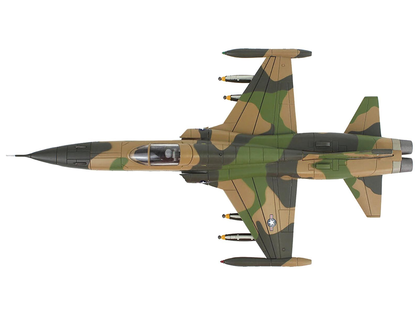 Northrop F-5C Skoshi Tiger Aircraft "64-13332 10th FCS Bien Hoa AFB" (1965) United States Air Force "Air Power Series" 1/72 Diecast Model by Hobby Master